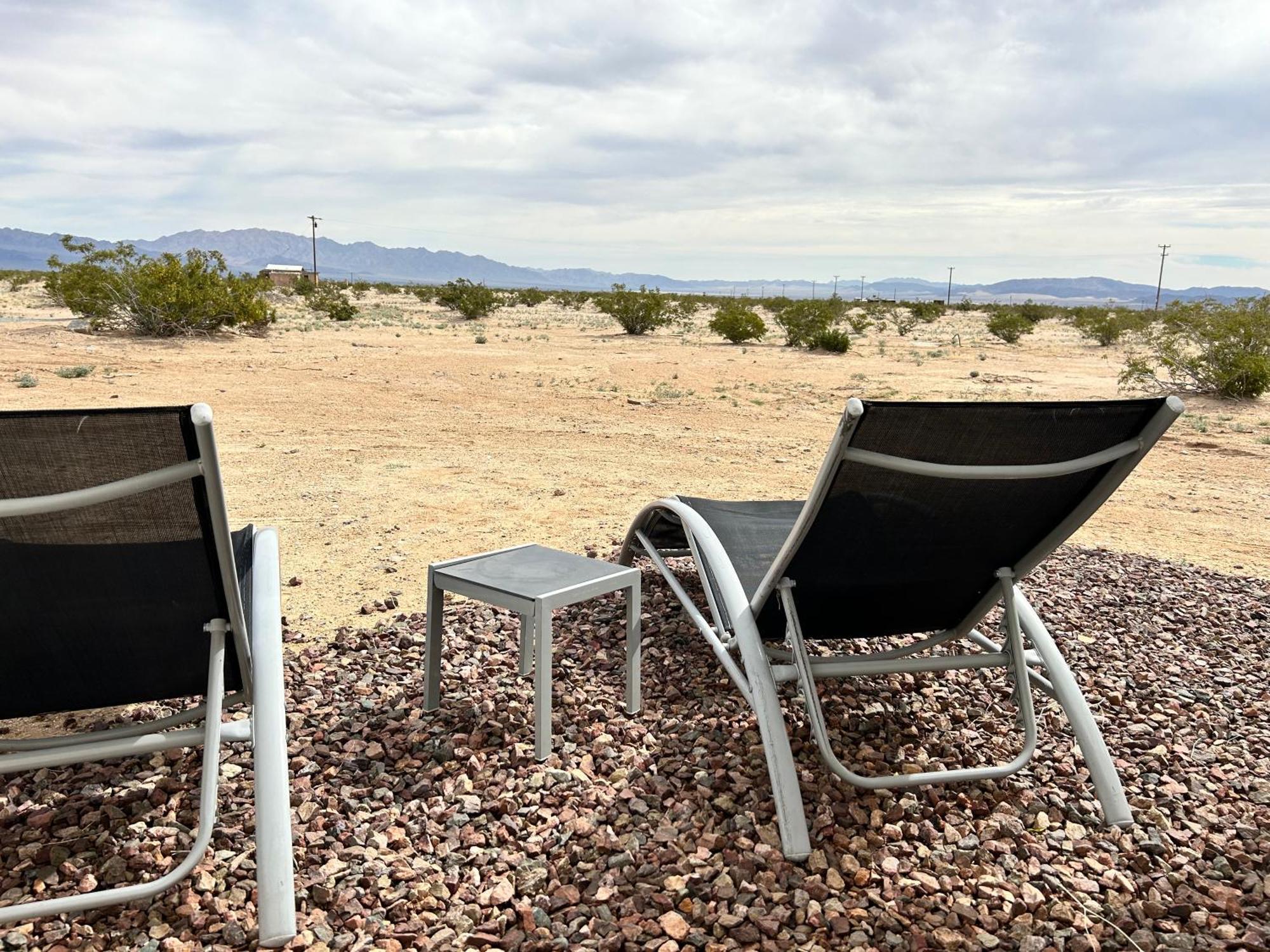 Serene Modern Home Backdoor With Great Wifi, Games, Movies, Patio Seating And Bbq Easy Access To North Joshua Tree National Park In 10 Minutes Туентінайн-Палмс Екстер'єр фото