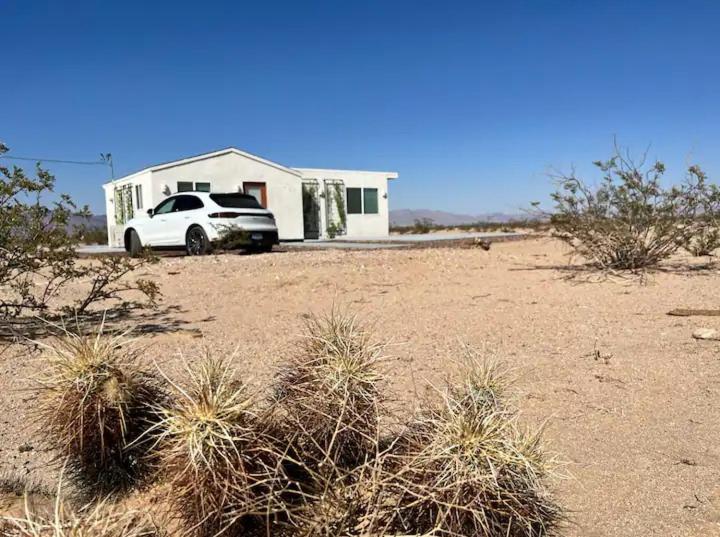 Serene Modern Home Backdoor With Great Wifi, Games, Movies, Patio Seating And Bbq Easy Access To North Joshua Tree National Park In 10 Minutes Туентінайн-Палмс Екстер'єр фото