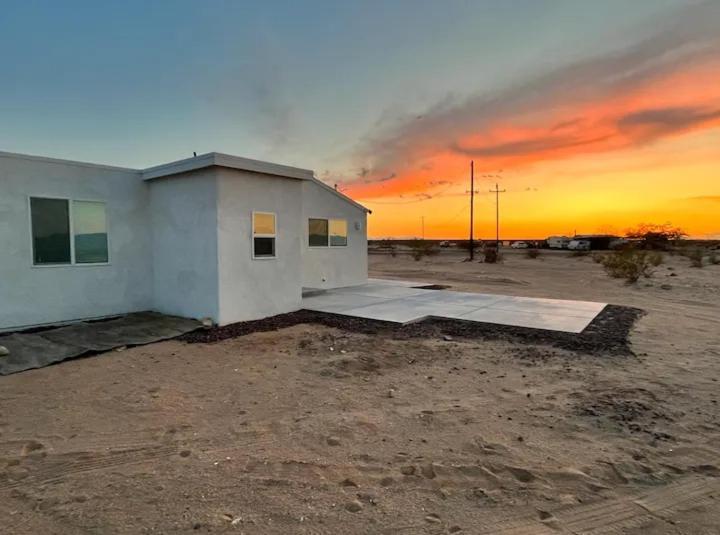 Serene Modern Home Backdoor With Great Wifi, Games, Movies, Patio Seating And Bbq Easy Access To North Joshua Tree National Park In 10 Minutes Туентінайн-Палмс Екстер'єр фото