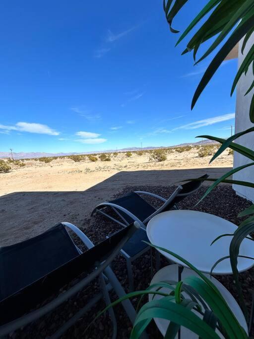 Serene Modern Home Backdoor With Great Wifi, Games, Movies, Patio Seating And Bbq Easy Access To North Joshua Tree National Park In 10 Minutes Туентінайн-Палмс Екстер'єр фото