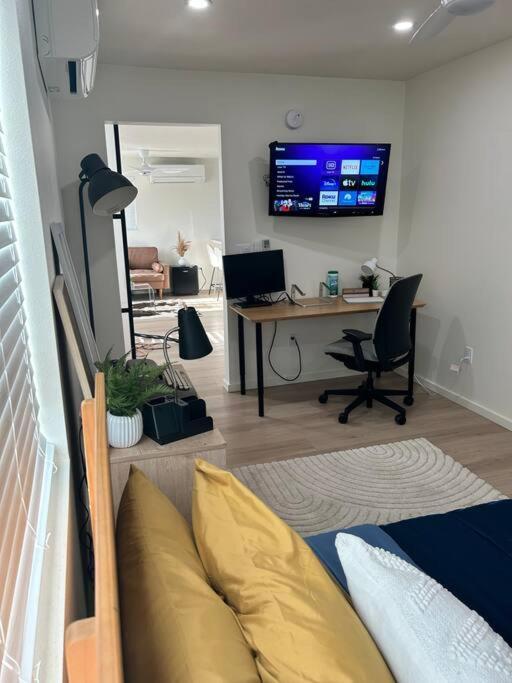 Serene Modern Home Backdoor With Great Wifi, Games, Movies, Patio Seating And Bbq Easy Access To North Joshua Tree National Park In 10 Minutes Туентінайн-Палмс Екстер'єр фото