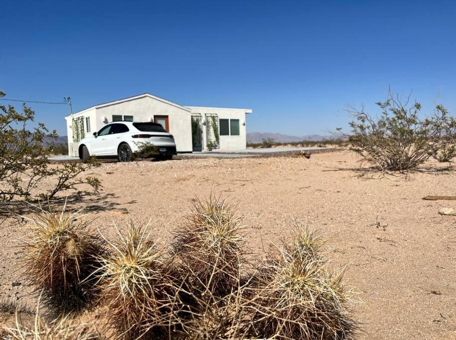 Serene Modern Home Backdoor With Great Wifi, Games, Movies, Patio Seating And Bbq Easy Access To North Joshua Tree National Park In 10 Minutes Туентінайн-Палмс Екстер'єр фото